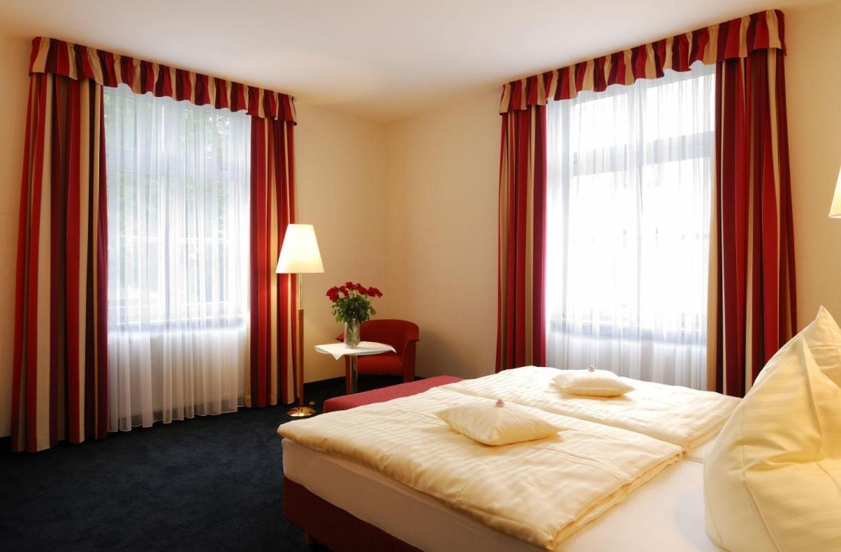 Alte Reichsbank Hotel Schweinfurt Bagian luar foto
